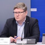 Андрей Исаев: Соцзащита, развитие экономики, безопасность страны и суверенитет — за пять лет депутаты «Единой России» приняли более трети законов в этих сферах