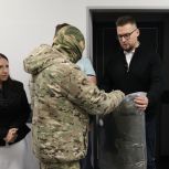 Генераторы, стройматериалы, рации и обогреватели: реготделения «Единой России» отправили помощь на фронт