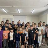 «Единая Россия» передала «Коробку храбрости» в детскую больницу Владивостока