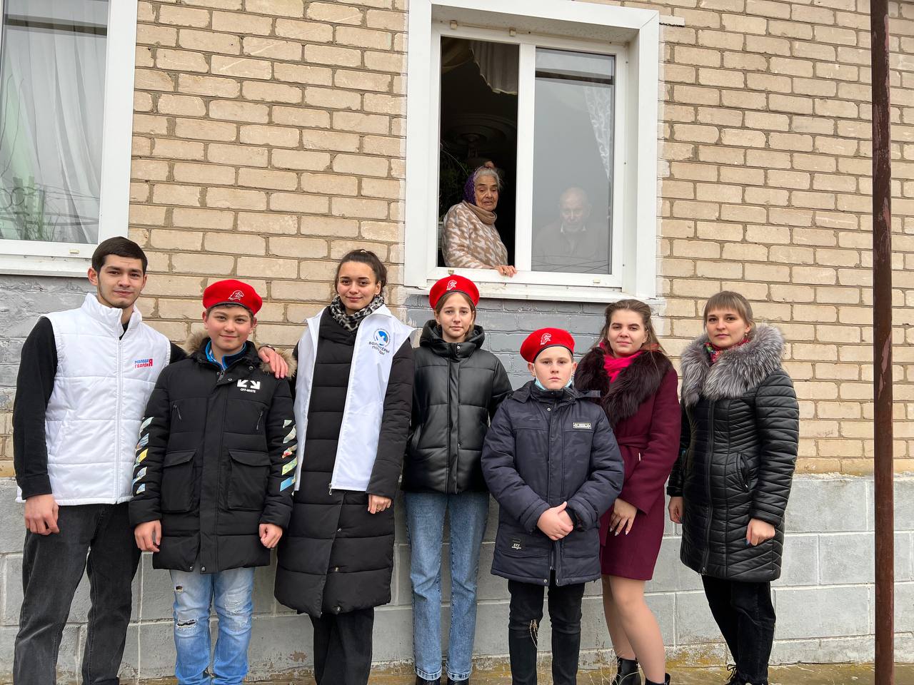 В Волгограде поздравляют фронтовиков с наступающим праздником