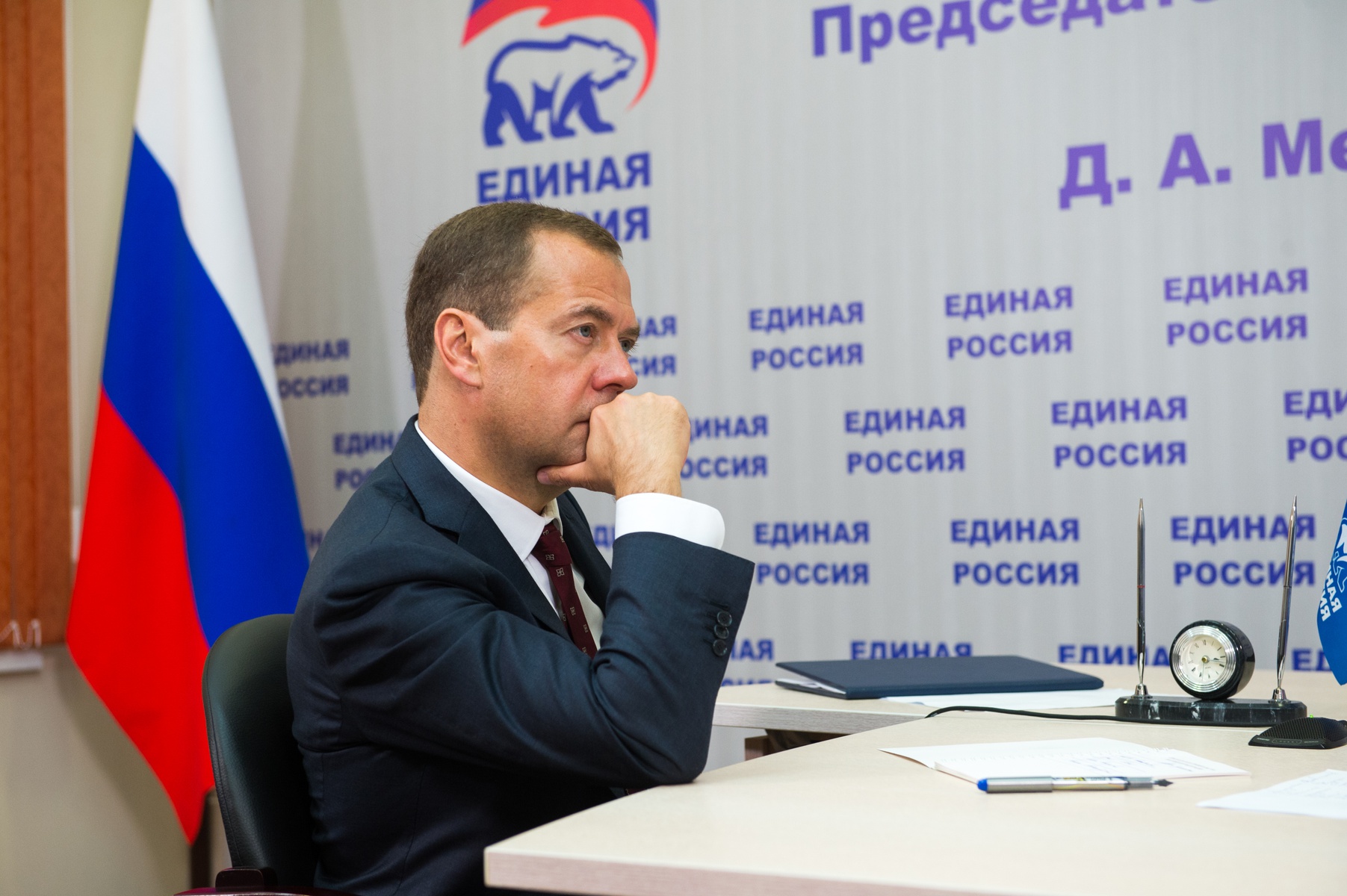  Председатель партии «Единая Россия» Дмитрий Медведев провел прием граждан в Калуге