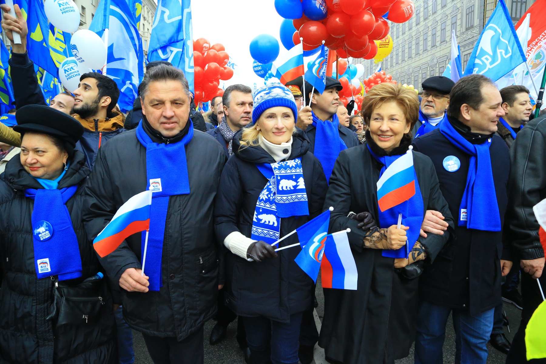Шествие и митинг «Мы едины» в честь Дня народного единства в Москве
