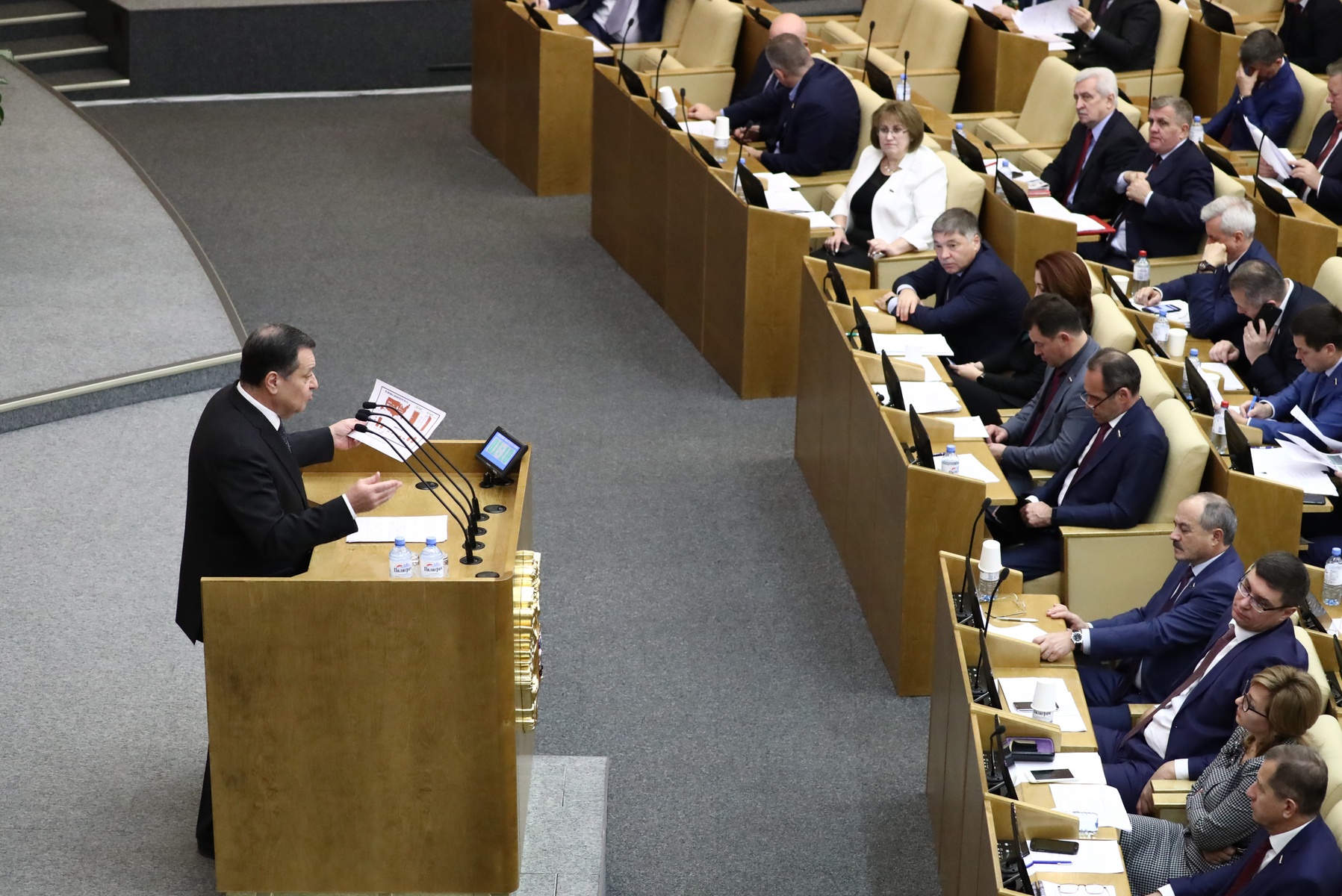 Госдума приняла проект федерального бюджета на 2019-2021 годы