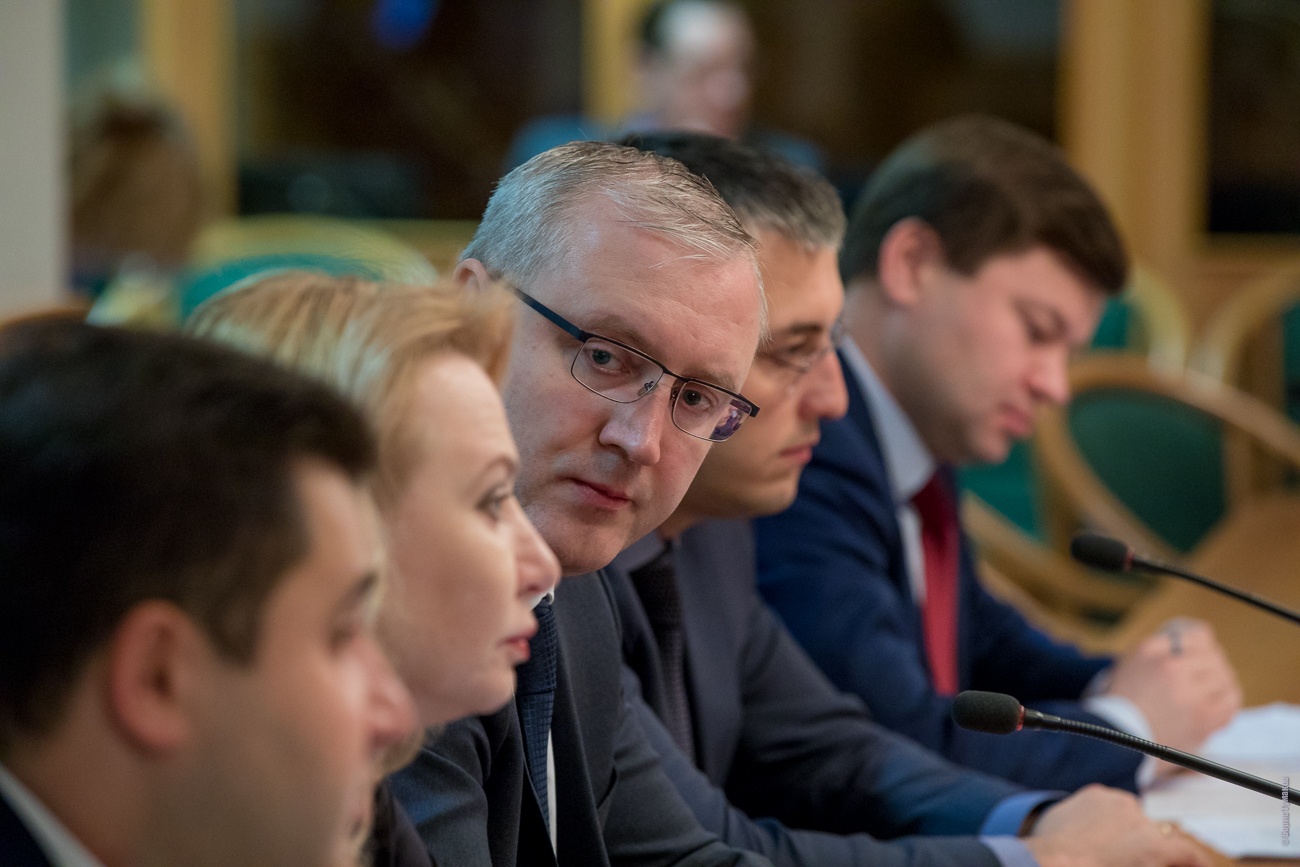   Заседание Рабочей группы Госдумы по защите прав участников долевого строительства. Фото: duma-er.ru 
