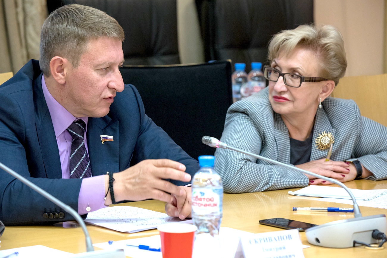   Заседание Рабочей группы Президиума Генсовета Партии по защите прав дольщиков. Фото: Борис Тумаков