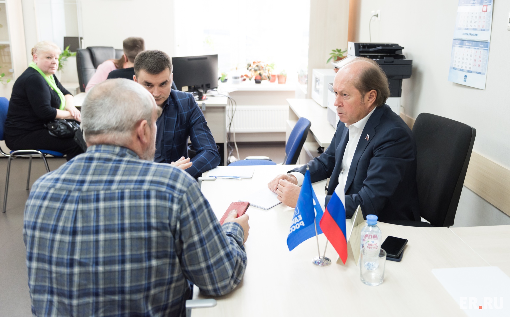 Владимир Кононов провел прием граждан в Центральной общественной приемной Партии