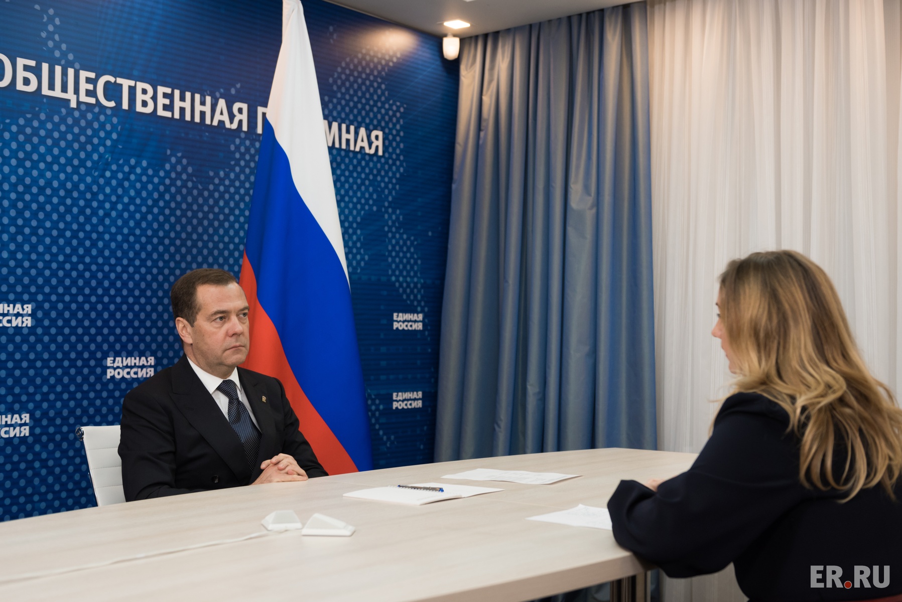  Дмитрий Медведев провел прием граждан в Центральной общественной приемной Партии