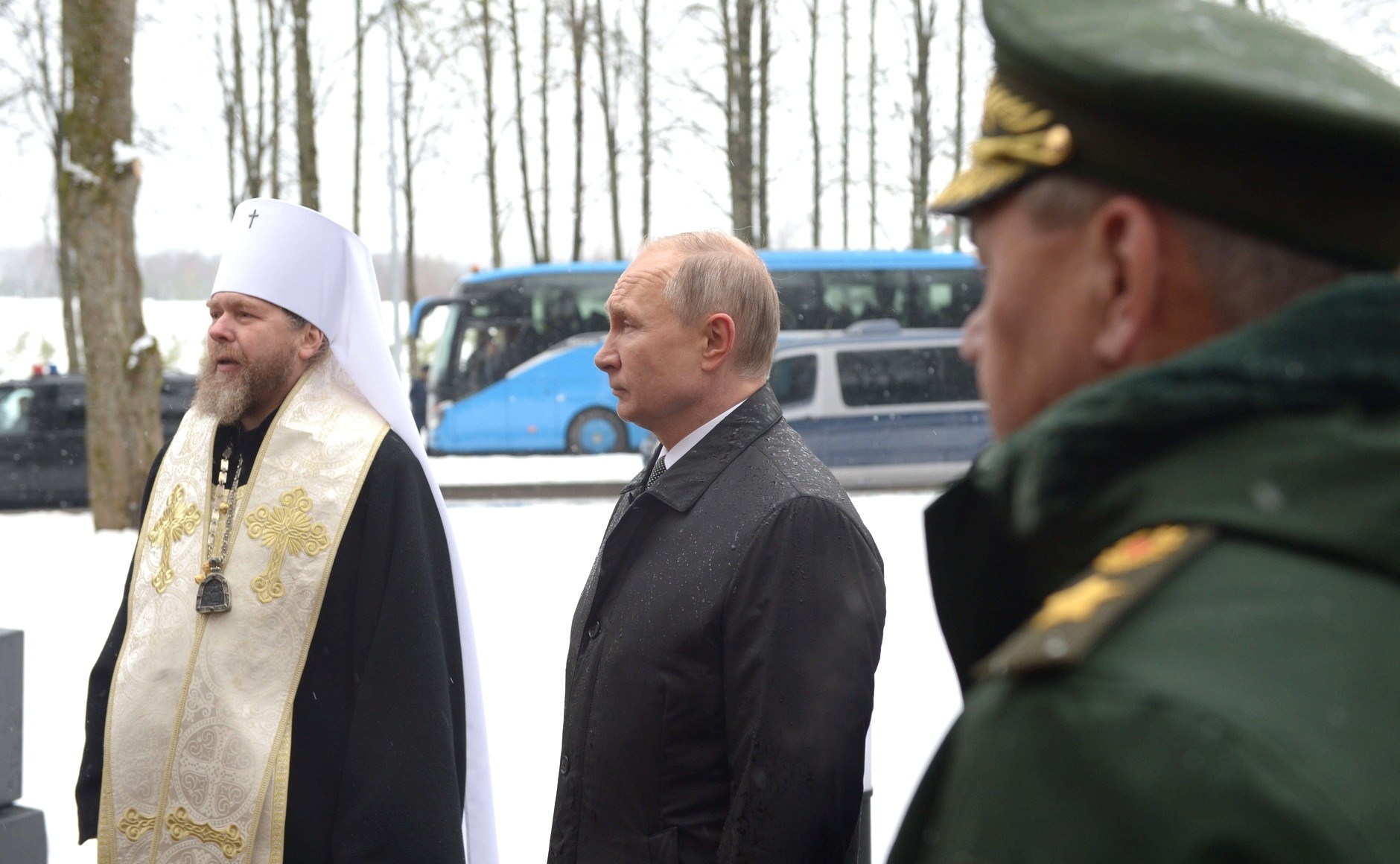  Владимир Путин принял участие в памятных мероприятиях в честь подвига десантников 6-й роты 104-го гвардейского парашютно-десантного полка 76-й Псковской дивизии ВДВ. Фото: kremlin.ru